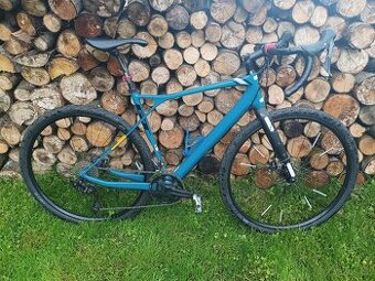 Prodám karbonový gravel GT grade.