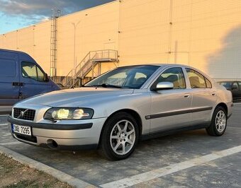 Volvo S60 – 2003 | 96 kW | Automat |