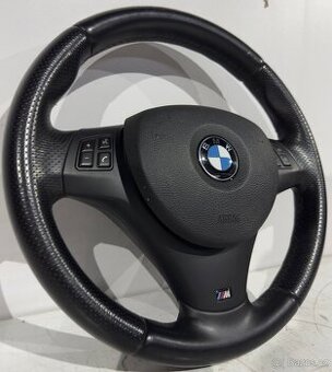 BMW M-paket volant E90/91/92/93 a iné - 1