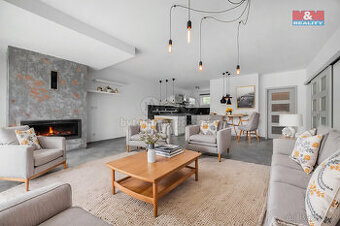 Prodej rodinného domu, 893 m², Helvíkovice