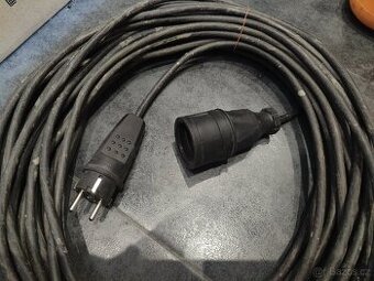 Podám nové prodlužováky 1-100m, IP44, 3500W
