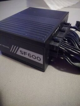 Corsair SF 600 (Prodáno)