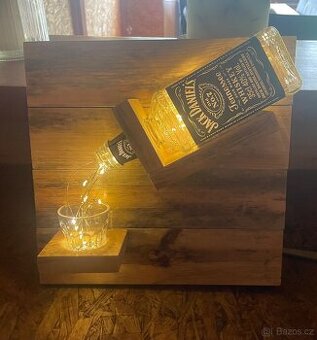 Dekorativní lampa