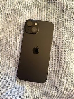 Apple iPhone 15, 128GB černý