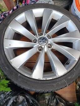 Kola z Vw Scirocco