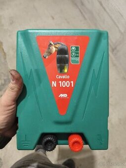 Zdroj ohradníku AKO Cavallo N 1001 pro koně a drůbež