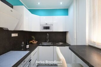 Pronájem bytu 2+1 s lodžií, Ostrava – Poruba (ul. Náměstí An
