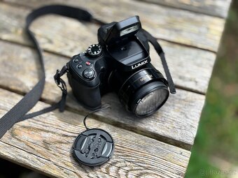 Prodám superzoom fotoaparát Panasonic DC-FZ82