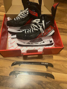 Hokejové brusle CCM JetSpeed FT6 Pro Senior velikost 9,5