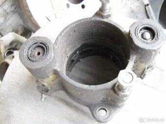 E 512-514 domeček ložiska variátoru