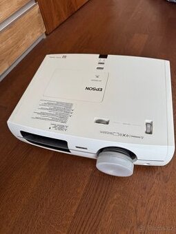 Epson EH-TW3200