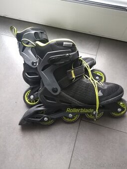Kolečkové brusle zn. ROLLERBLADE vel. 40,5