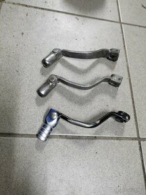 Prodám řadící páky YAMAHA YZ 85