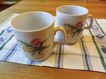 retro hrnky 1/4 litru tulipány