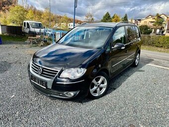 Vw Touran 2.0tdi 7místné Top stav Výbava