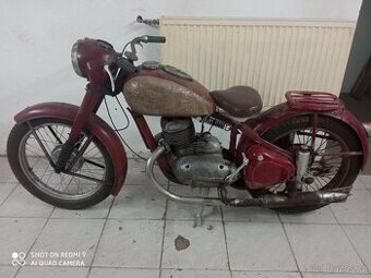 Jawa 250 - 11 - Pérák s čr doklady a novou tk