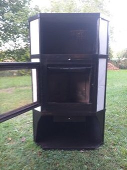 Rohová krbova kamna