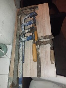 Prodám 4  truhlářské svorky.