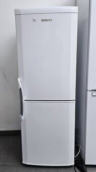 Kombinovaná lednice Beko A++ energická vyška 168 cm siře 55
