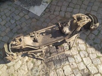 Přední náprava Škoda 100