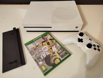 Xbox One S, ovladač s aku, stojan, 36 her pro děti + krabice