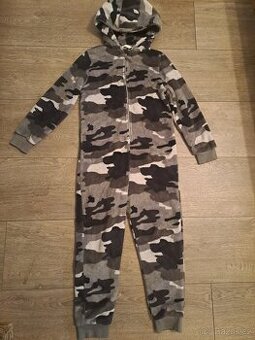 M&S Overal plyšový 9-10 let.