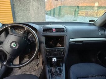 Prodam palubní deska Octavia 2