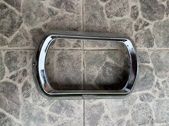 Rámeček světla asi Avia nebo Škoda 1203 - nový