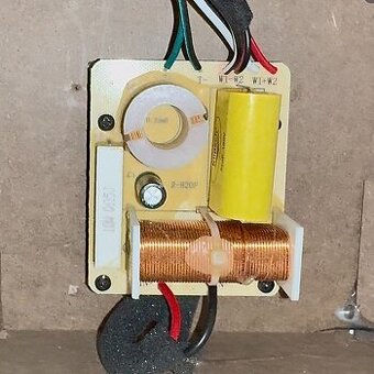 Crossover Klipsch R-820F