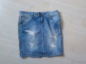 Guess paradni džinova sukně vel 26 pas 78+elastan