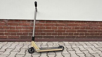 Freestyle koloběžka NATIVE Stem Med