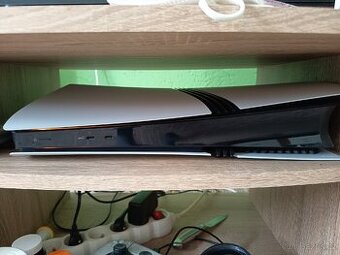 Prodám playstation 5 PRO