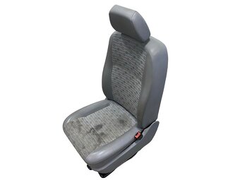 Řidičova sedačka šedá kůže látka VW Transporter T5 FL 2012