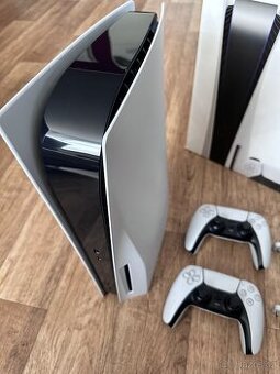 PS5 s mechanikou
