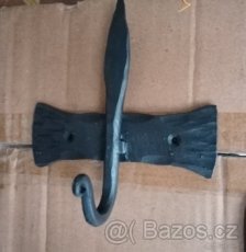 Věšák kovaný - 1