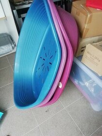 Psi plastovy pelech, vanicka Deluxe