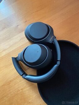 Bezdrátová sluchátka - Sony Hi-Res WH-1000XM4, černá