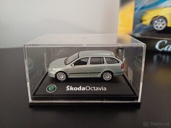 Abrex 1:72 Škoda octavia combi II facelift - 1