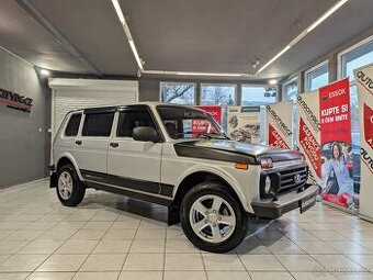 Lada Niva 4x4 1.7i TAIGA 5ti DVÉŘOVÁ
