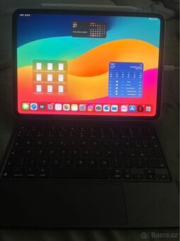 iPad Pro Wi-Fi 256GB - klávesnice, pero