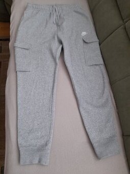 Tepláky šedé zn.Nike