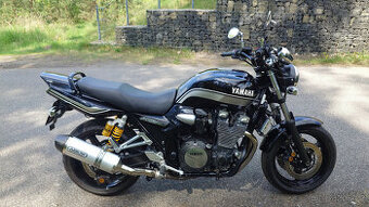 Yamaha XJR 1300