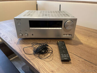AV receiver Onkyo TX-NR656 - stříbrný