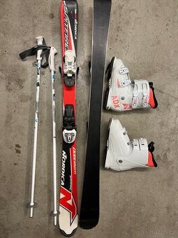 Set lyže 120cm, boty 23-23,5, hůlky - 1