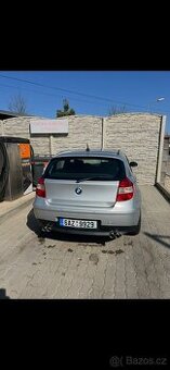 BMW E87 118i