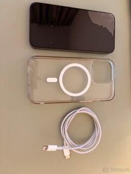 iPhone 13 Pro - poškozený displej