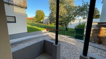 K pronájmu moderní byt 2+kk s terasou, 32 m², Hořice, ul. Sl