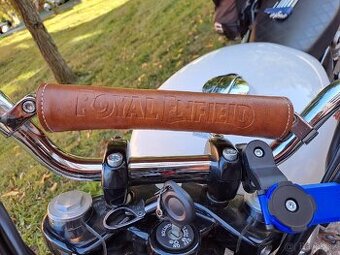 Royal Enfield Interceptor, ozdobná rolka