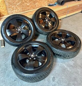 ALU Kola ŠKODA 5x112 R17 TRITON Zimní Pneu 215/55/17