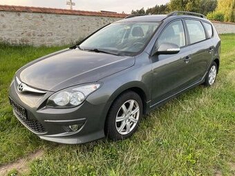 Hyundai i30 1.4i 80Kw rok 2011 najeto 149 000Km